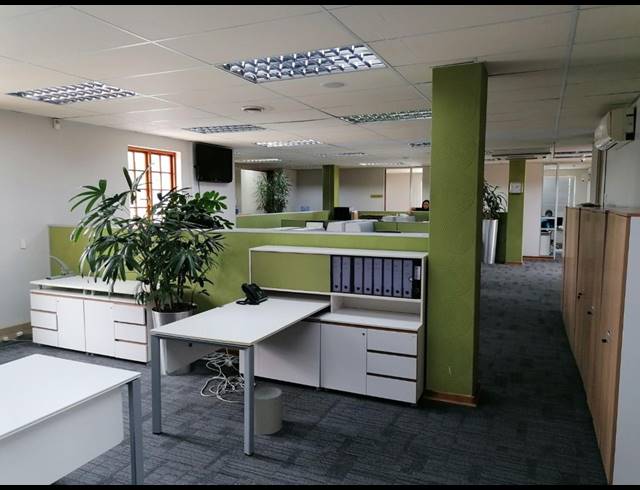 1,700M² BUILDING TO LET IN KENSINGTON B